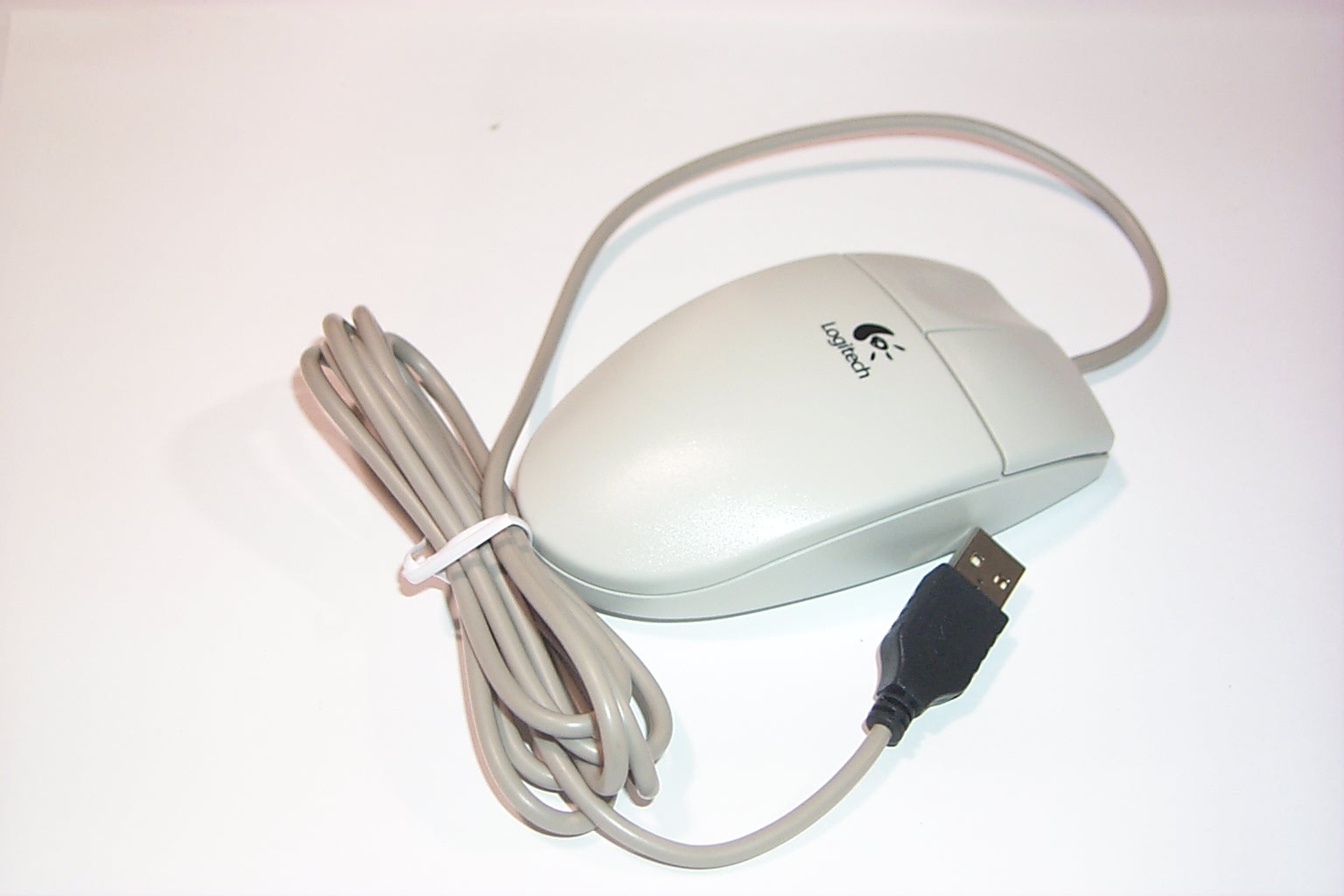 Milwaukee PC - Logitech USB, beige,2 button. Mouse